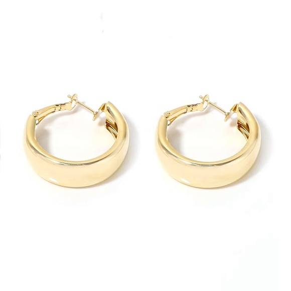 Circular Gold Hoop Earrings - Picture 5 of 8
